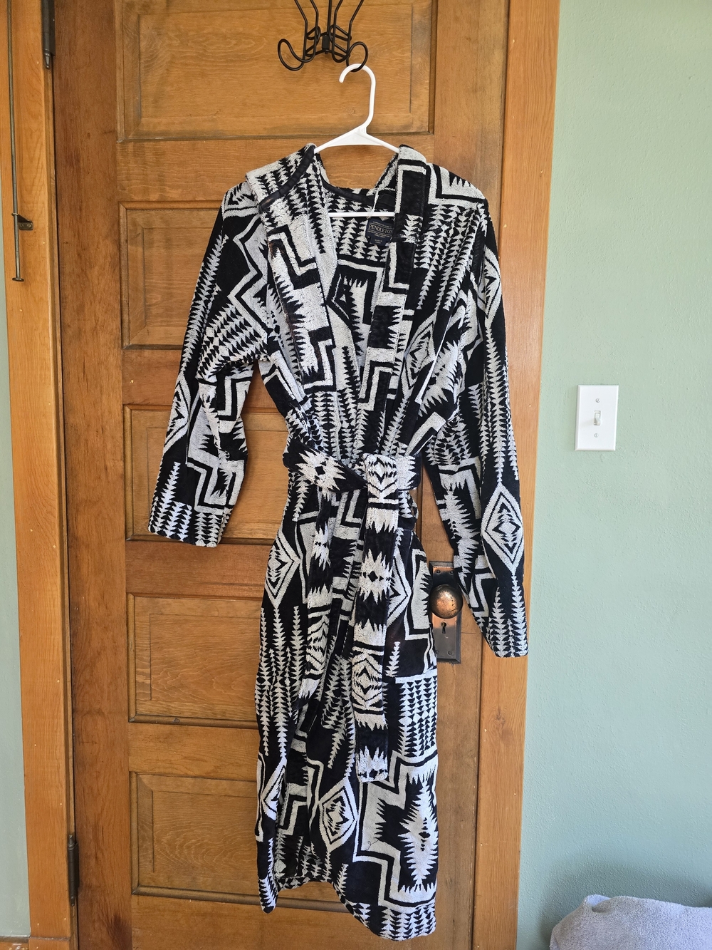 Black & White Pendleton Aztec Robe with Belt And Hood